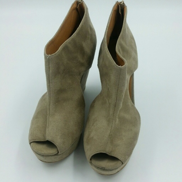 RUBI l Peep Toe Platform Wedge - Picture 6 of 6